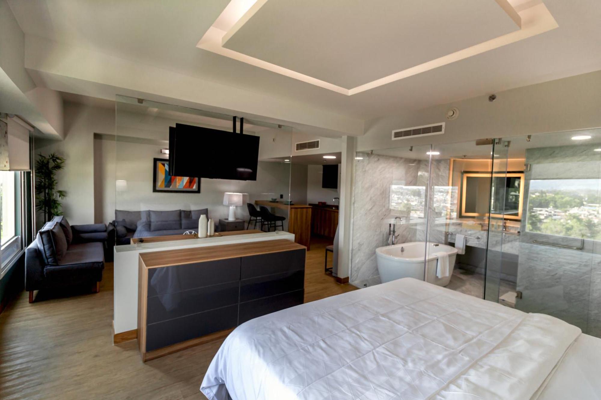 Holiday Inn Uruapan By Ihg Dış mekan fotoğraf