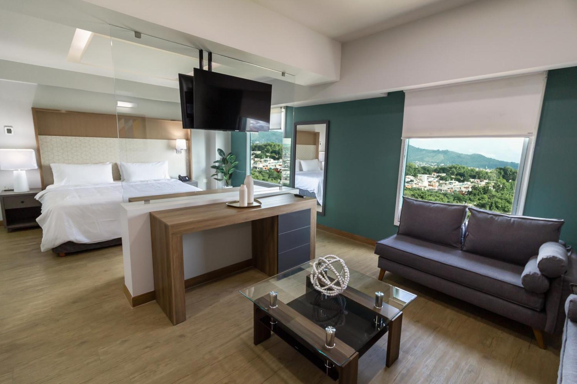 Holiday Inn Uruapan By Ihg Dış mekan fotoğraf