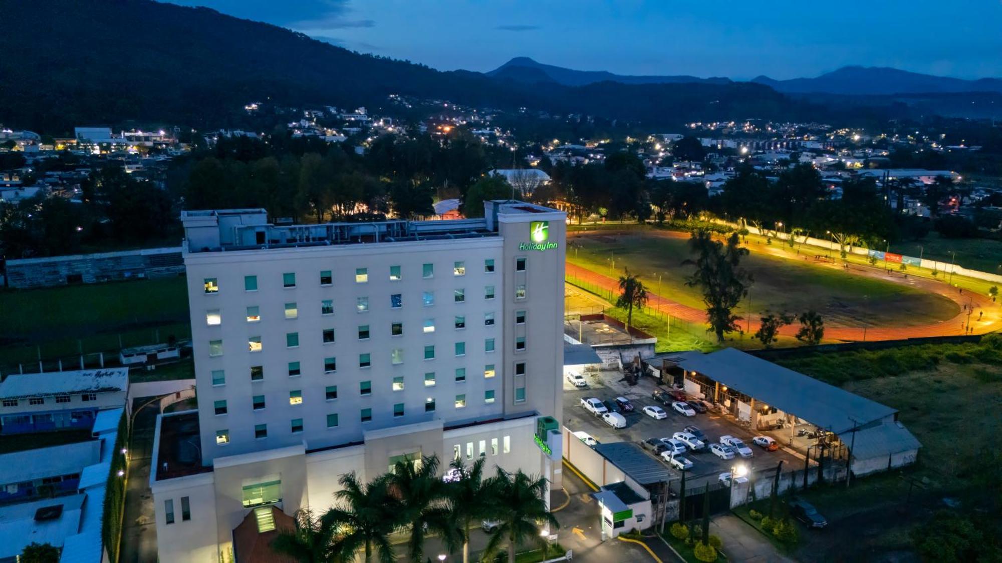 Holiday Inn Uruapan By Ihg Dış mekan fotoğraf
