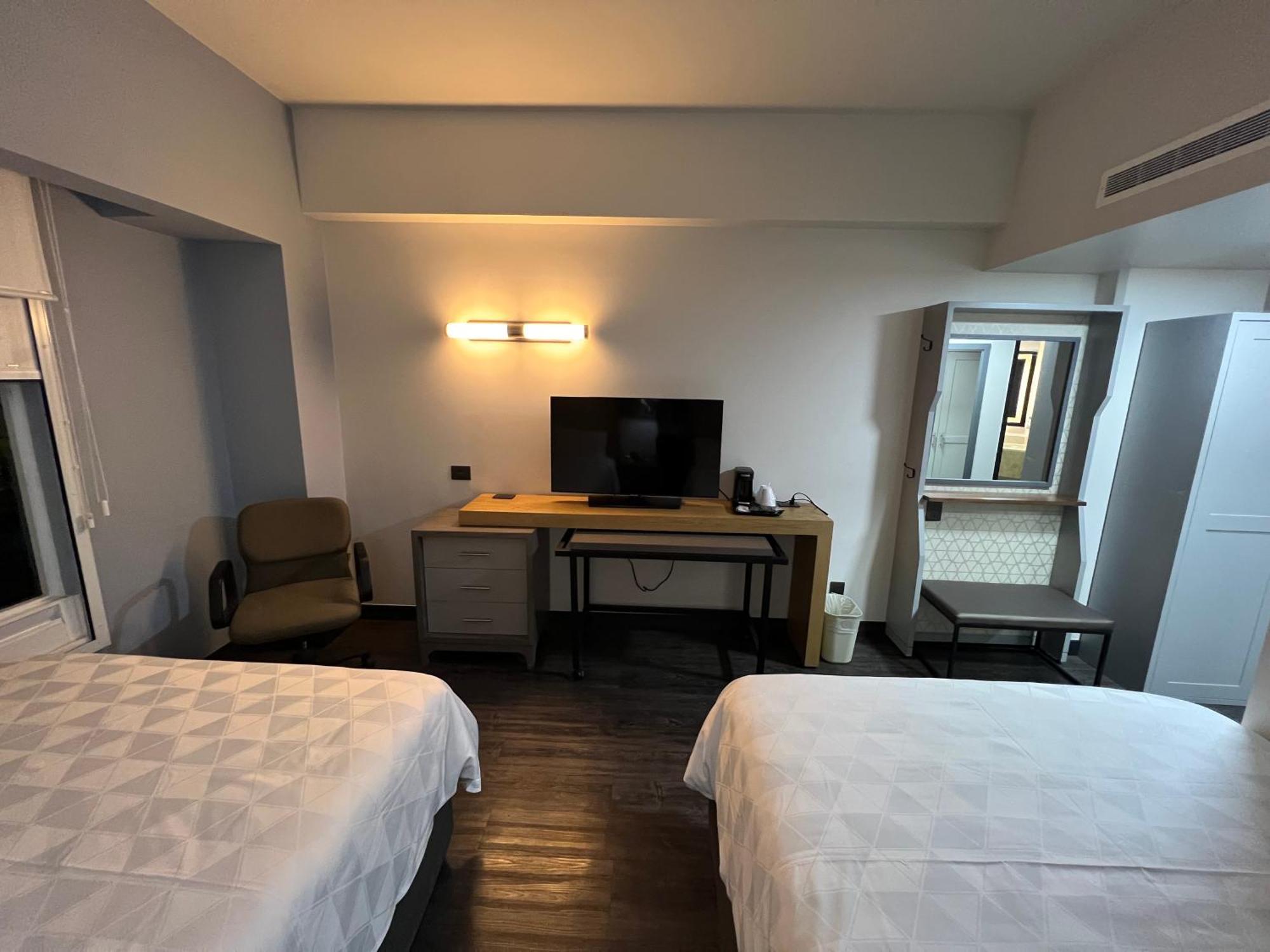 Holiday Inn Uruapan By Ihg Dış mekan fotoğraf